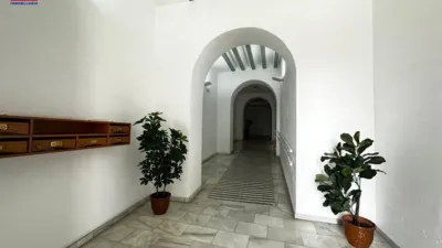 Apartment in Ronda de Triana-Patrocinio-Turruñuelo photo 2