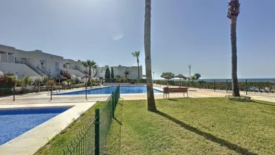 Semi-detached house on Paseo del Mediterráneo photo 46
