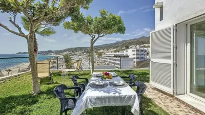 Semi-detached house on Paseo del Mediterráneo photo 5