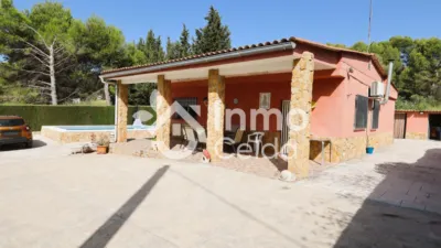Chalet in Urbanización Calicanto photo 2