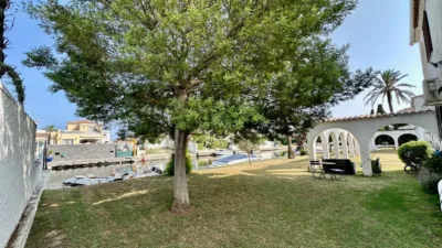 Apartment in Segre - Ebre - Ter photo 3