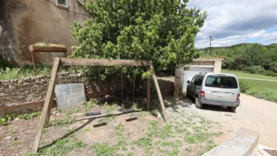 House in Les Escaules photo 22
