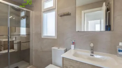 Top floor apartment in Vega de Granada, Northwest Zone photo 18