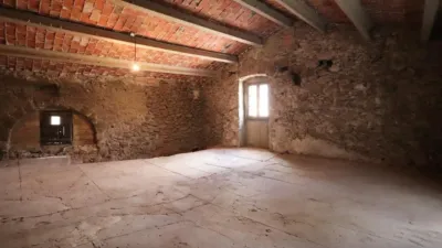 House in Les Escaules photo 18