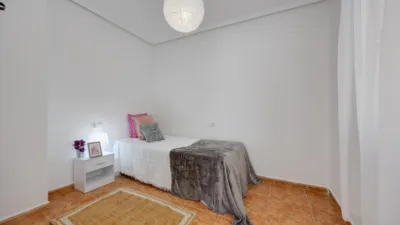Apartment on Calle de la Loma, 40 photo 8