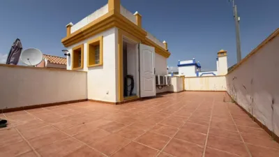 House on Calle Hispasat photo 13