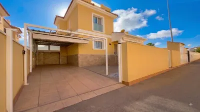 Semi-detached house on Avenida de Cuenca photo 2