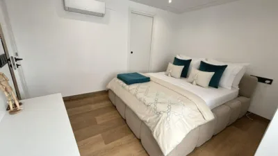 Apartment on Calle Virgen de los Remedios photo 14