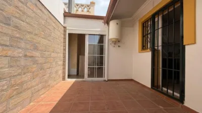 House on Calle Hispasat photo 12
