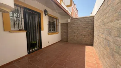 House on Calle Hispasat photo 11