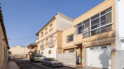 Terraced house on Pablo Neruda Street photo 2