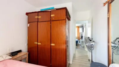 Apartment on Carrer de Can Ferragut photo 9