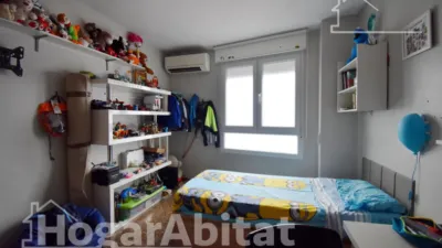 Flat on Ferrocarril d'Alcoi Street photo 20