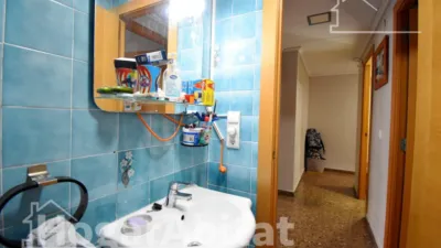 Flat on Ferrocarril d'Alcoi Street photo 36