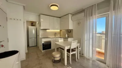 Pis – Torrevieja, Urbanización Calas Blancas - Més