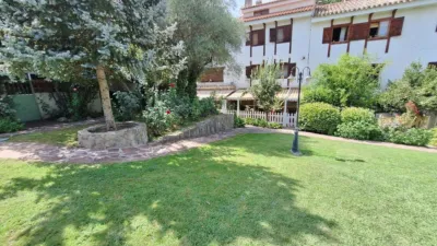 Semi-detached house on Calle de Jenaro Núñez photo 54