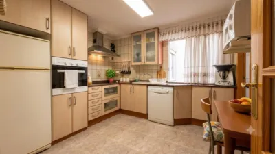 Apartment on Luis Llorente Street photo 13