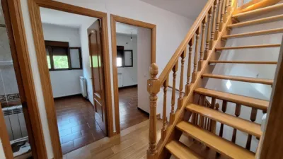 Semi-detached house on Calle de Jenaro Núñez photo 36