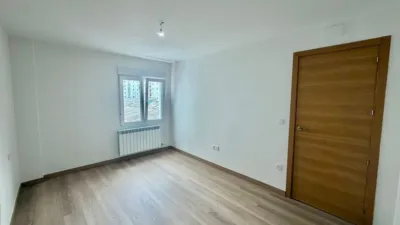 Flat on Calle de Julián de Apraiz photo 6