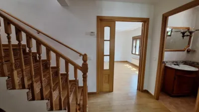 Semi-detached house on Calle de Jenaro Núñez photo 25
