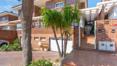 Semi-detached house in Almajada-Ravel photo 38