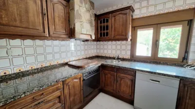 Semi-detached house on Calle de Jenaro Núñez photo 15