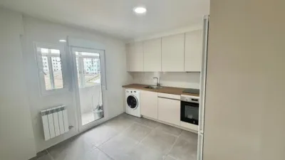 Flat on Calle de Julián de Apraiz photo 3