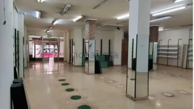 Local comercial en alquiler en Avenida de España - Vista 2