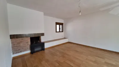 Semi-detached house on Calle de Jenaro Núñez photo 4