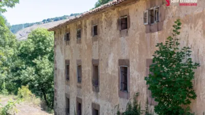 Rustic house on Calle Santiurde de Reinosa photo 26
