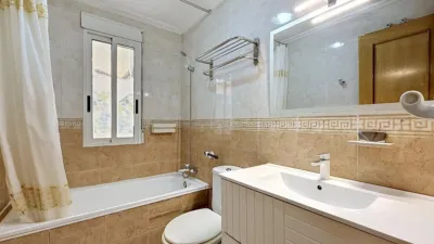 Apartment on Pedro Lorca Street photo 11