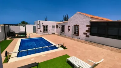 Chalet in Pueblos de Puerto del Rosario photo 8