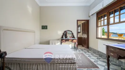 Semi-detached house on Carrer de Victorio Luzuriaga photo 24