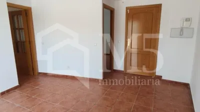 Piso en Alcaucín photo 2