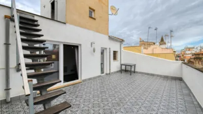 Attic in Carrer de Can Vatlori photo 3