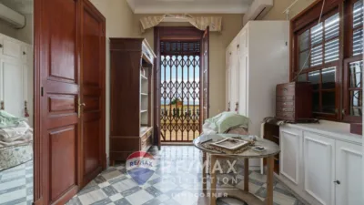 Semi-detached house on Carrer de Victorio Luzuriaga photo 23