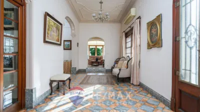 Semi-detached house on Carrer de Victorio Luzuriaga photo 13