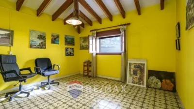 Semi-detached house on Carrer de Victorio Luzuriaga photo 41