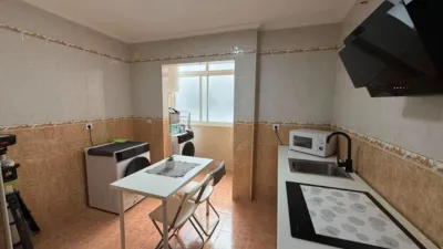 Apartment at 4 Pintor Luna Rubio Street photo 3