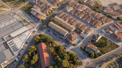 Semi-detached house in Ronda Industrial photo 2