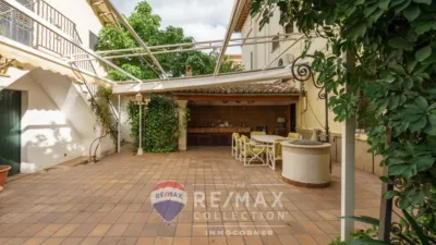 Semi-detached house on Carrer de Victorio Luzuriaga photo 11