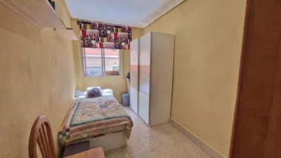 Flat on Antonio Ortiz y Quiros Street photo 13