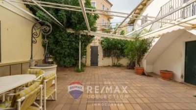 Semi-detached house on Carrer de Victorio Luzuriaga photo 12