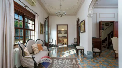 Semi-detached house on Carrer de Victorio Luzuriaga photo 14