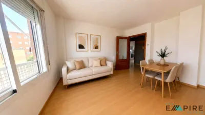 Flat on Forsitia Street photo 3