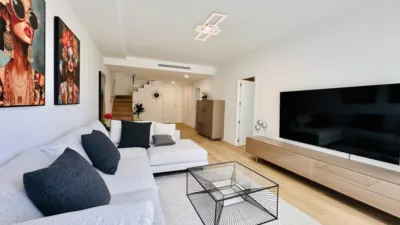 Duplex at Calle Brasil De, No. 1 photo 9
