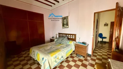 House in Centre photo 16