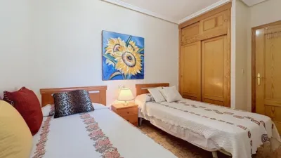 Piso – Torrevieja, Europa - Más