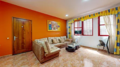 Piso en Schamann - Rehoyas photo 2