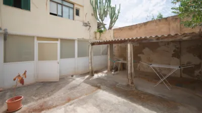 Ground floor flat on Carrer de Mazagán photo 2